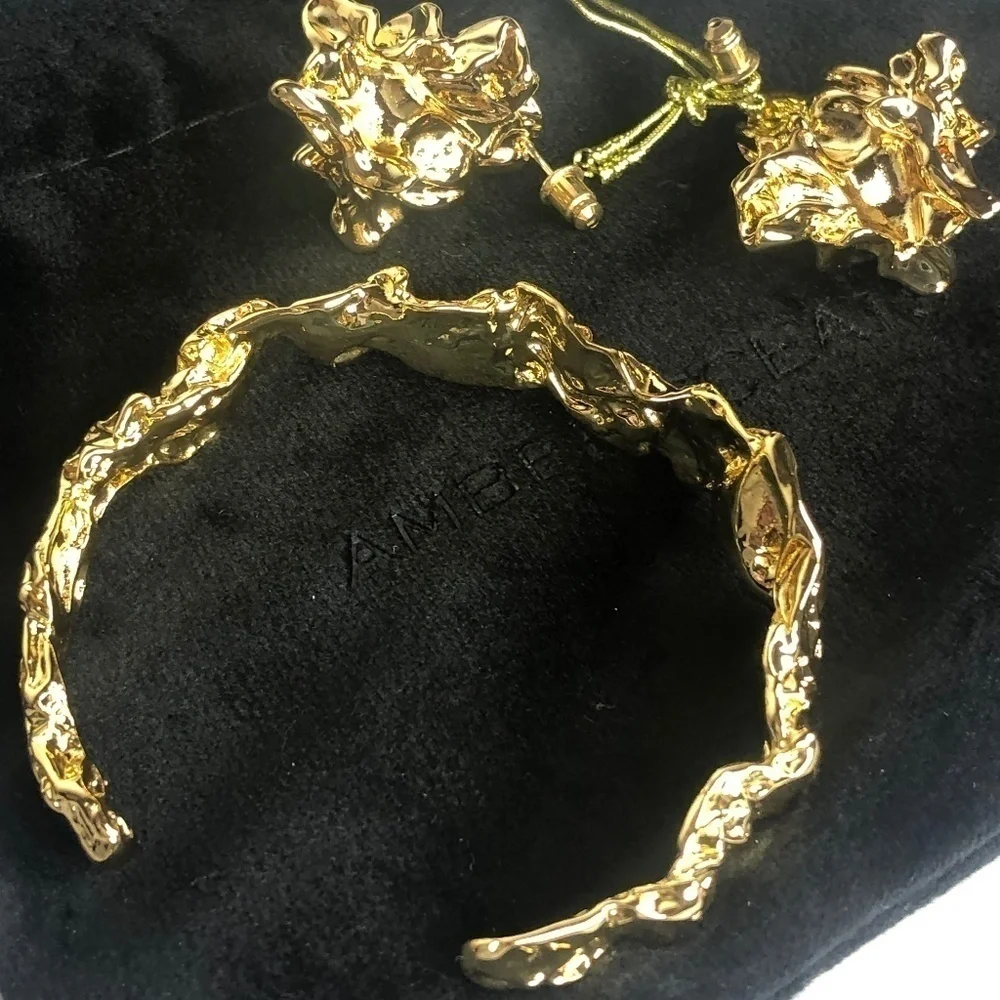 NEW Amber Sceats Emery cuff bracelet Reese earrings 24K Gold crushed sculptured
